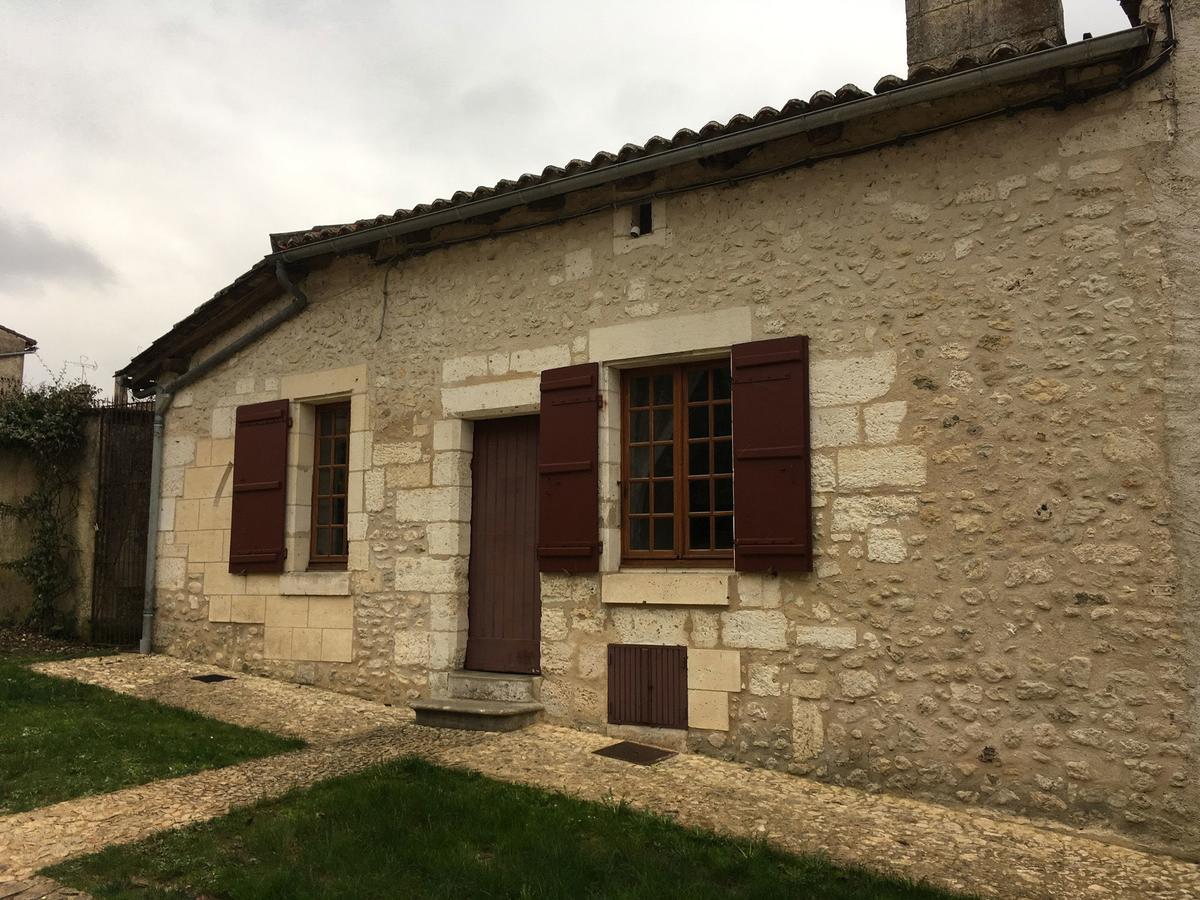 Au Pied Du Chateau Bourdeilles Экстерьер фото